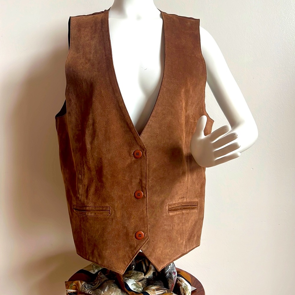 188 west suede leather vest lined with 3 button closure, vintage cowboy